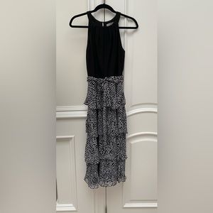 Black and white summer dress. Laura petite dress.